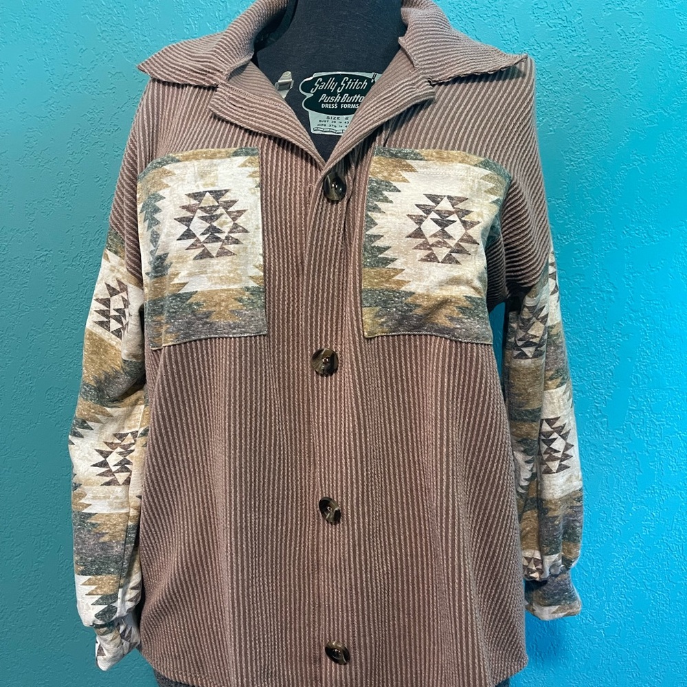 Aztec Shacket - Picture 4 of 8